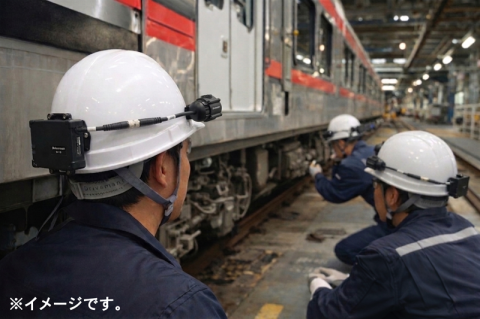 鉄道保全の現場でも活躍するヘルメット装着型ウェアラブルカメラのSP-10なら日々の業務を可視化できます